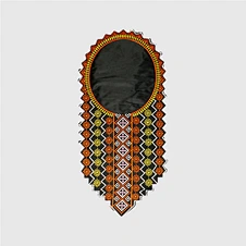 Motif collars